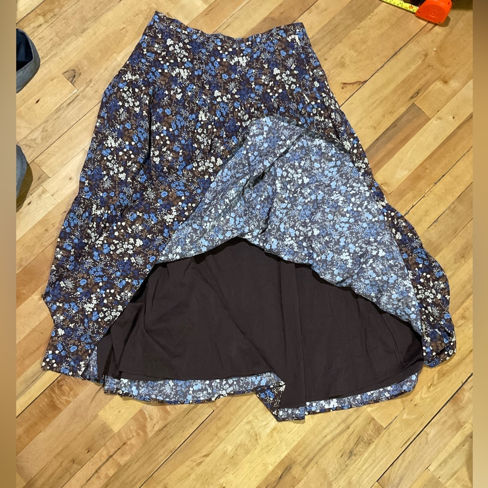 Reformation Brown Floral Midi Skirt with Blue & Cream Blossoms - Picture 5 of 13